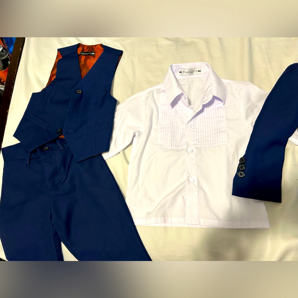 4-piece tuxedo for toddler boys. Used once. 2T.